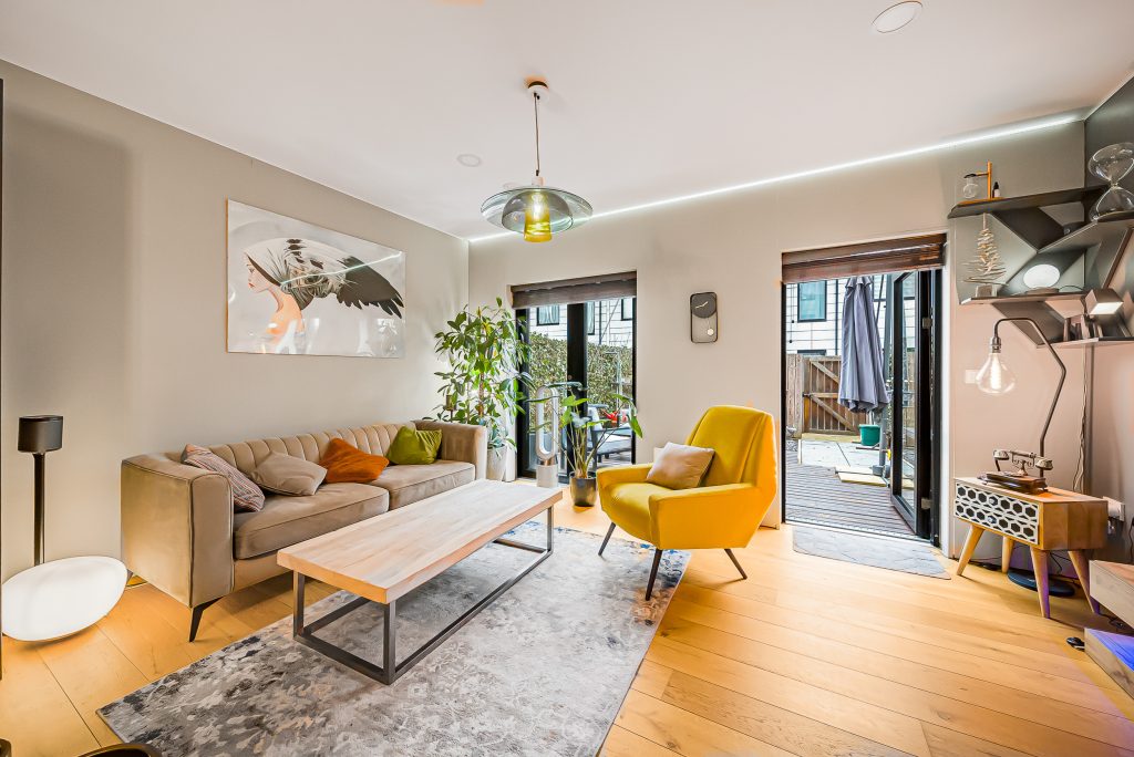 Senior Lane, Salford, M3