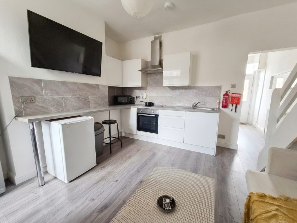 Derby Avenue, Salford, M6