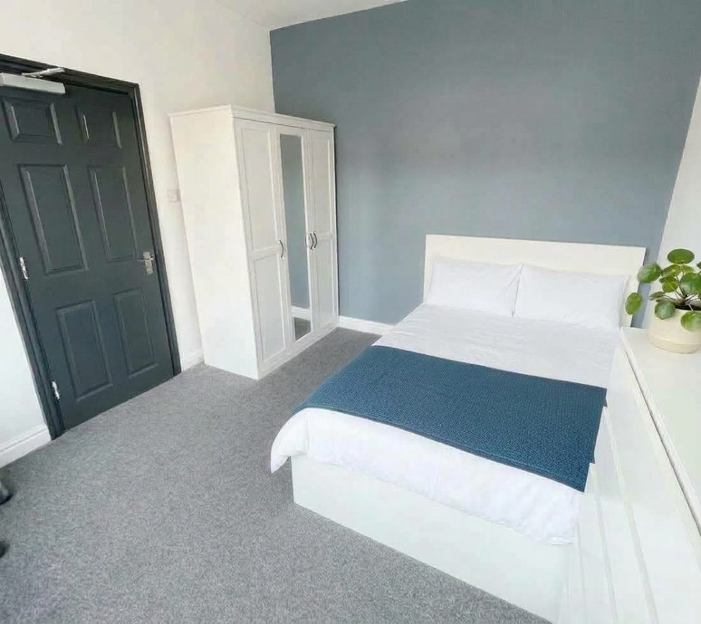 Derby Avenue, Salford, M6